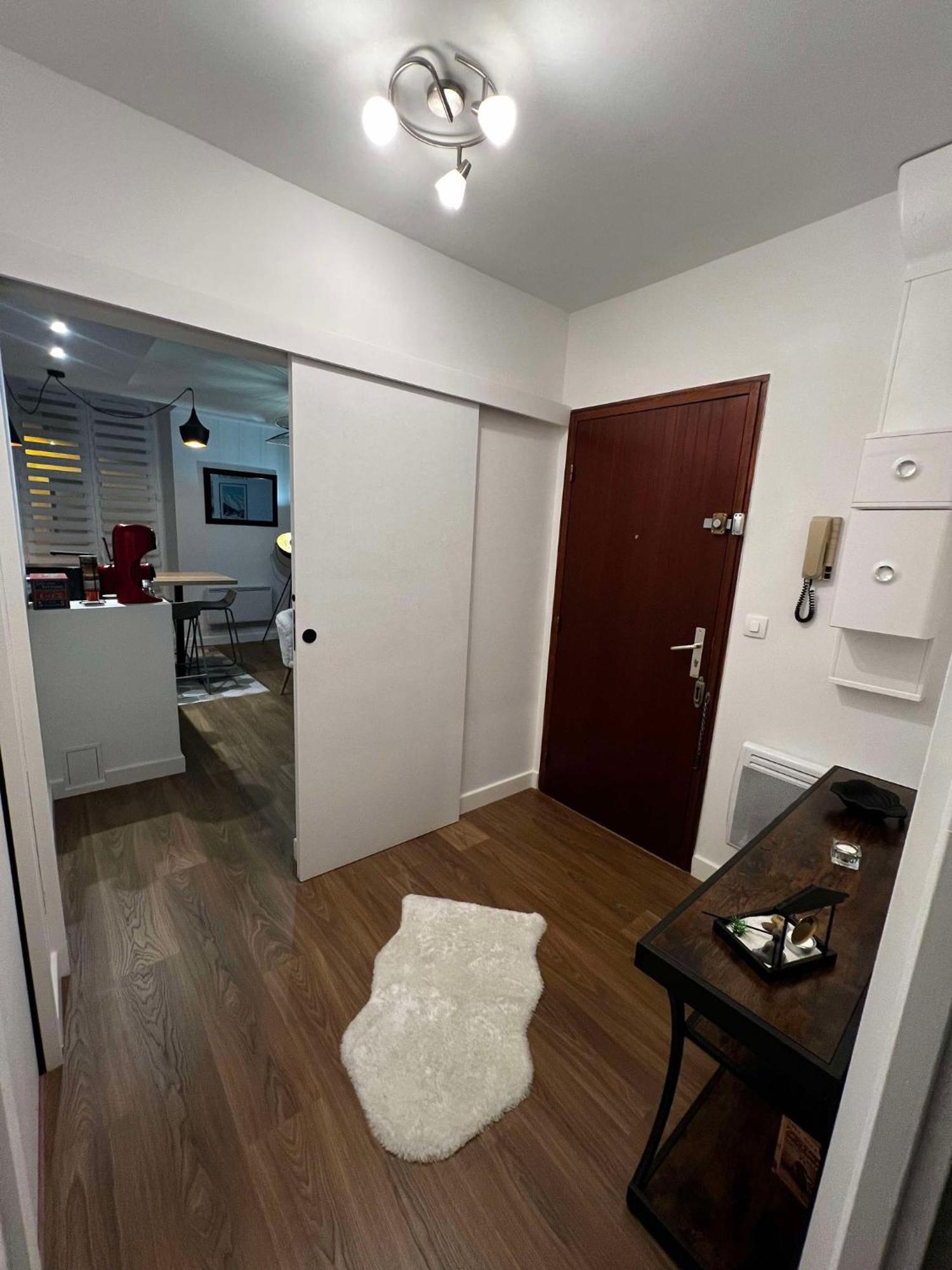 אקס-לה-באינס Appartement Le Flamboyant - Wifi - Central - Cosy מראה חיצוני תמונה